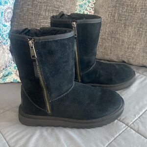 Ugg boots dual zipper size 7 black